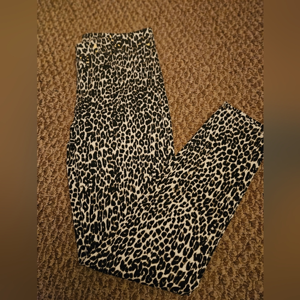Vanilla Star Animal Print Leggings